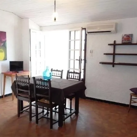 Appartement T2 Avec Terrasse, Clim Et Parking A 200M De La Plage - Fr-1-388-114 * Argeles-sur-Mer